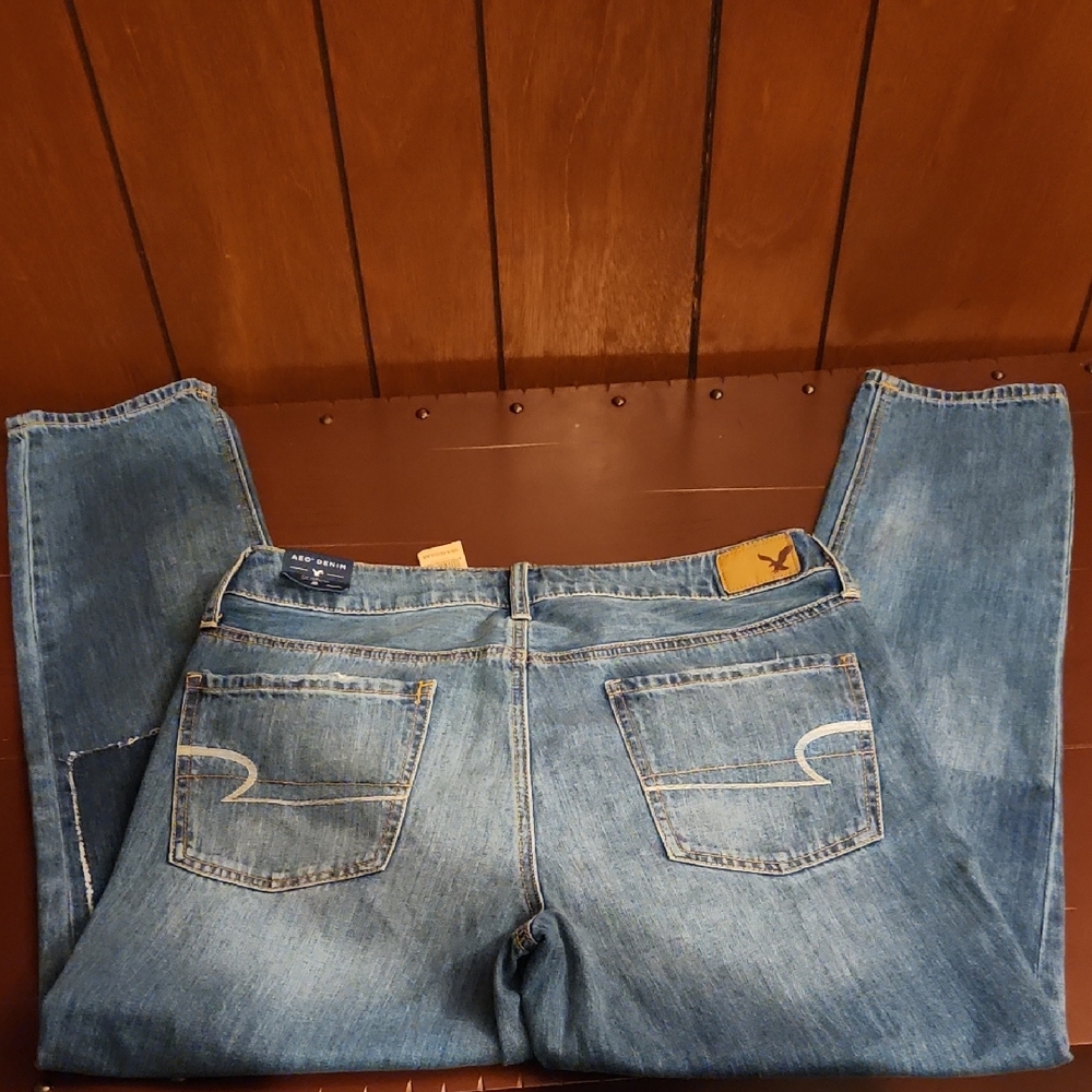 American Eagle Outfitters Womans Tomgirl Regular  Classic Blue Jeans